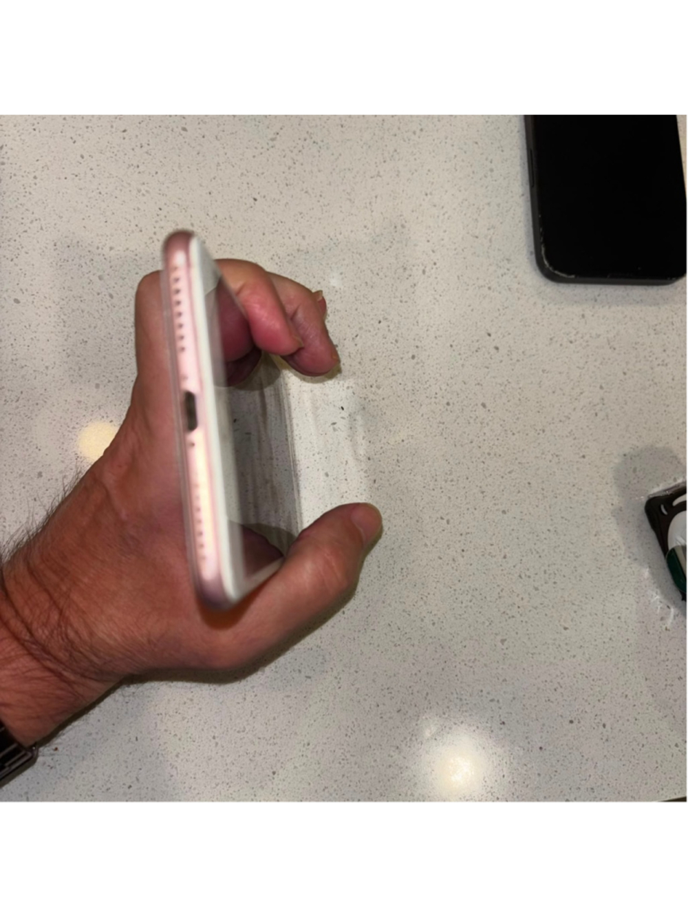 Apple iPhone 7 Plus Rose Gold A1784 Untested Cracked As Is Parts Repair #C151b - Picture 7 of 10